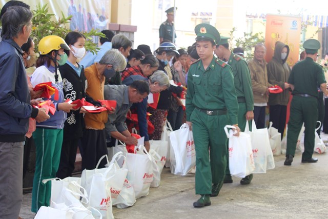 T&#226;y Ninh: Thắm t&#236;nh qu&#226;n d&#226;n trong Chương tr&#236;nh &quot;Xu&#226;n bi&#234;n ph&#242;ng ấm l&#242;ng d&#226;n bản&quot; năm 2024 - Ảnh 4