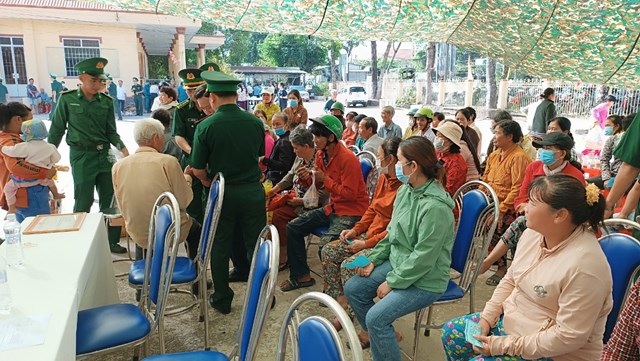 T&#226;y Ninh: Thắm t&#236;nh qu&#226;n d&#226;n trong Chương tr&#236;nh &quot;Xu&#226;n bi&#234;n ph&#242;ng ấm l&#242;ng d&#226;n bản&quot; năm 2024 - Ảnh 8