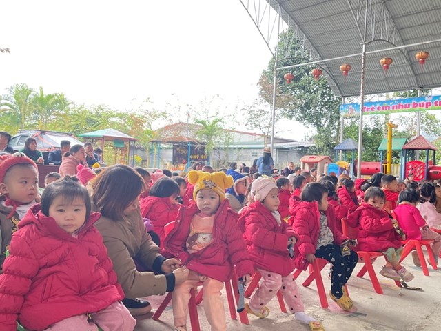 Chương tr&igrave;nh thiện nguyện &ldquo;Xu&acirc;n y&ecirc;u thương nơi bi&ecirc;n cương&rdquo; mang &yacute; nghĩa thiết thực, thể hiện sự quan t&acirc;m s&acirc;u sắc, sự kết nối y&ecirc;u thương đến c&aacute;c em nhỏ v&ugrave;ng cao