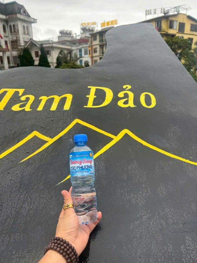 Giữ hương rừng  trong từng giọt nước - Ảnh 1