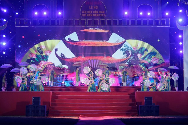 Lễ hội năm nay với những hoạt động văn h&oacute;a - nghệ thuật phong ph&uacute;, vừa mang t&iacute;nh gi&aacute;o dục cao vừa th&uacute;c đẩy quảng b&aacute; du lịch địa phương, hứa hẹn sẽ l&agrave; một điểm đến hấp dẫn cho du kh&aacute;ch.