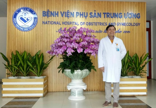 PGS.TS Trần Danh Cường - Gi&aacute;m đốc Bệnh viện Phụ sản lu&ocirc;n t&acirc;m huyết với nghề, tận t&acirc;m với sự nghiệp chăm s&oacute;c sức khỏe nh&acirc;n d&acirc;n