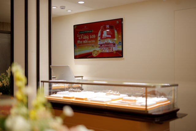 Khai trương cửa hàng lớn nhất của Bảo Tín Mạnh Hải tại TP.HCM: Định chuẩn trải nghiệm vàng 24K giữa lòng Quận 1 - Ảnh 5