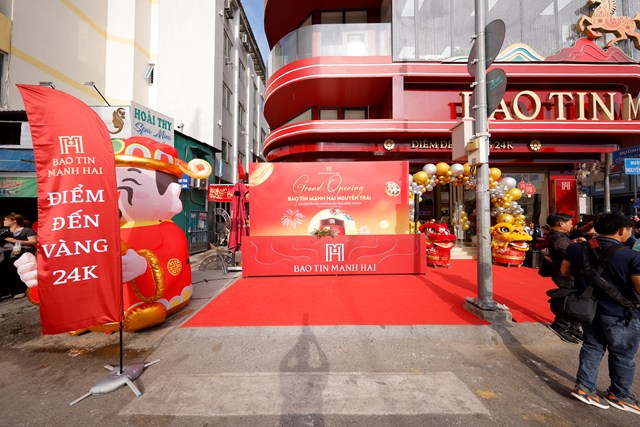 Khai trương cửa hàng lớn nhất của Bảo Tín Mạnh Hải tại TP.HCM: Định chuẩn trải nghiệm vàng 24K giữa lòng Quận 1 - Ảnh 8
