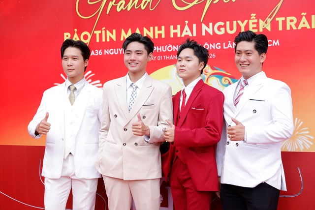 Khai trương cửa hàng lớn nhất của Bảo Tín Mạnh Hải tại TP.HCM: Định chuẩn trải nghiệm vàng 24K giữa lòng Quận 1 - Ảnh 12