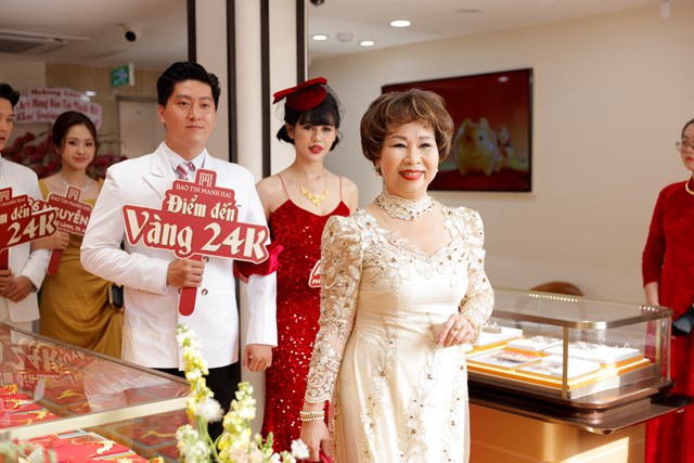 Khai trương cửa hàng lớn nhất của Bảo Tín Mạnh Hải tại TP.HCM: Định chuẩn trải nghiệm vàng 24K giữa lòng Quận 1 - Ảnh 14