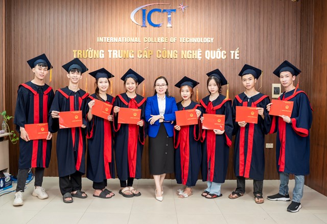 Trường Trung cấp C&#244;ng nghệ Quốc tế: Tổ chức “Hội thi tay nghề cấp trường ICT - beauty Awards 2024” - Ảnh 5