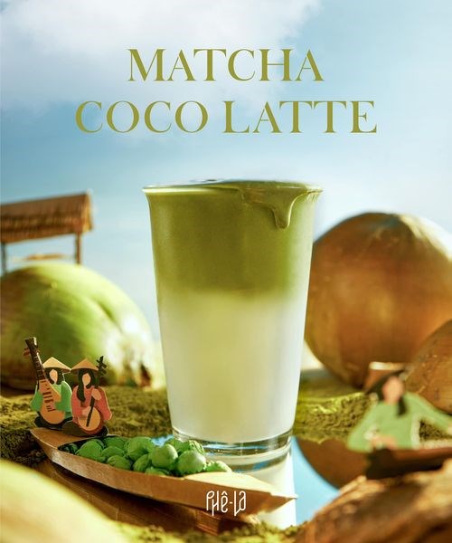Matcha Coco Latte l&agrave; sự kết hợp đầy s&aacute;ng tạo giữa hai n&ocirc;ng sản thuần Việt: &Ocirc; Long Matcha v&agrave; Sữa Dừa Bến Tre (Nguồn ảnh: Ph&ecirc; La)