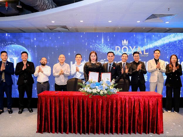 Ra mắt C&#244;ng ty Cổ phần Tập đo&#224;n Royal AI-AP Group: Ti&#234;n phong ứng dụng tr&#237; tuệ nh&#226;n tạo trong chăm s&#243;c sức khỏe chủ động - Ảnh 2
