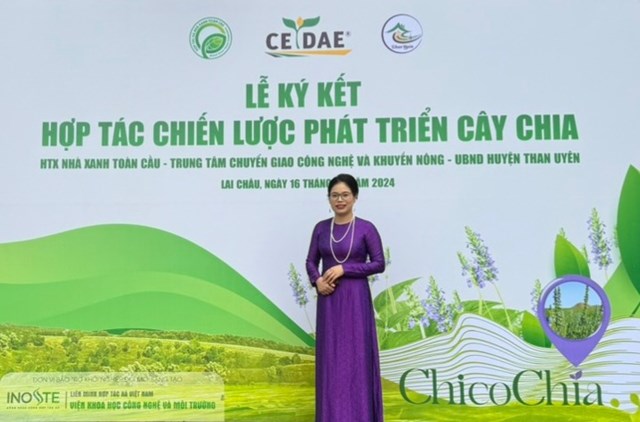 B&agrave; Vũ Thị Thanh Huy&ecirc;n - Tổng Gi&aacute;m đốc HTX Nh&agrave; xanh to&agrave;n cầu