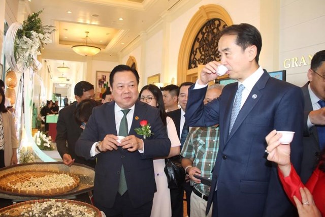 Giao lưu văn h&#243;a v&#224; du lịch “Tr&#224; h&#224;i h&#242;a thế giới – Nh&#227; tập năm 2025” - Ảnh 1