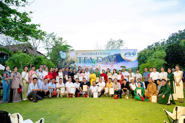 Hamatra Đại Lải Retreat trở th&agrave;nh điểm hẹn của cộng đồng y&ecirc;u tr&agrave; trong h&agrave;nh tr&igrave;nh t&ocirc;n vinh văn h&oacute;a Tr&agrave; Việt.
