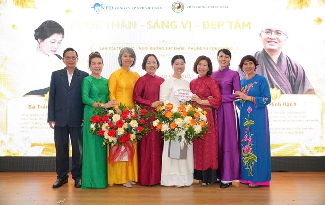 Ra mắt sách "Ẩm thực Phật giáo: Nuôi thân - Dưỡng tâm - Hộ đạo": Lan tỏa triết lý ăn lành, sống khỏe từ tinh thần Phật giáo - Ảnh 6
