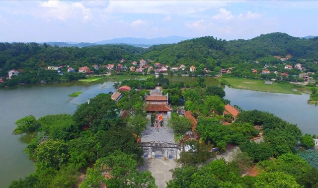 To&agrave;n cảnh khu đi t&iacute;ch c&ocirc;n Sơn