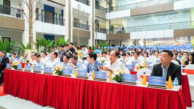 Trường Đại học H&#242;a B&#236;nh: N&#226;ng cao chất lượng đ&#224;o tạo, đ&#225;p ứng nhu cầu doanh nghiệp - Ảnh 6