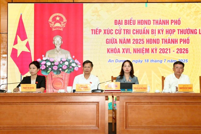 Cử tri ba phường tại Hải Ph&#242;ng g&#243;p &#253; chuẩn bị kỳ họp HĐND th&#224;nh phố - Ảnh 2