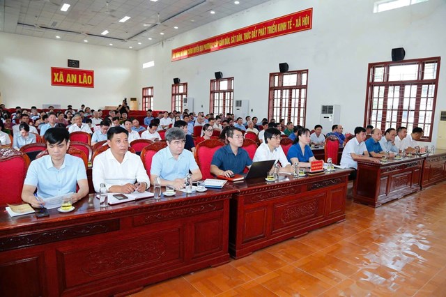 Đại biểu HĐND TP.Hải Ph&#242;ng tiếp x&#250;c cử tri An L&#227;o trước kỳ họp thứ 29 - Ảnh 2