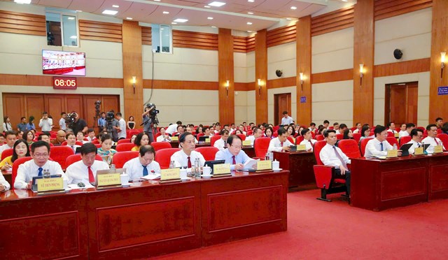C&aacute;c đồng ch&iacute; l&atilde;nh đạo th&agrave;nh phố Hải Ph&ograve;ng c&ugrave;ng c&aacute;c đại biểu tham dự kỳ họp