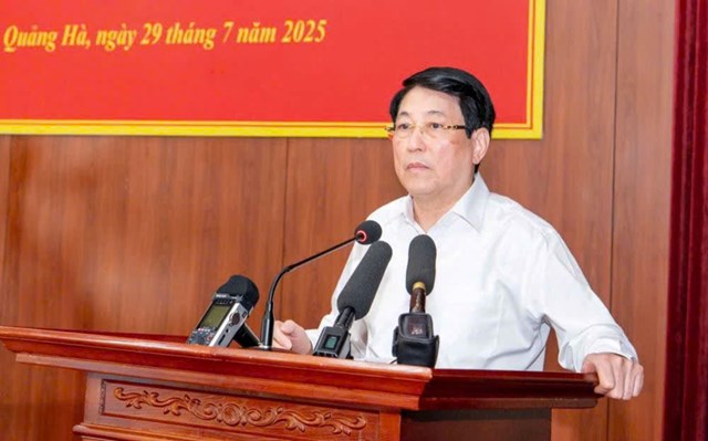 Chủ tịch nước lương Cường, tỉnh Quảng Ninh cần tiếp tục tăng cường l&atilde;nh đạo, chỉ đạo, quan t&acirc;m năng lực l&atilde;nh đạo v&agrave; sức chiến đấu của tổ chức Đảng tại cơ sở.