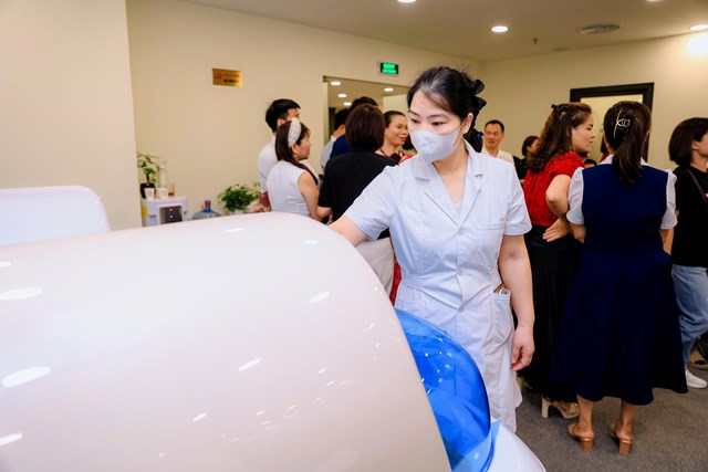 Ra mắt Cabin năng lượng nhiệt dưỡng sinh AI Royal: Giải ph&#225;p hỗ trợ chăm s&#243;c sức khỏe chủ động thế hệ mới - Ảnh 1