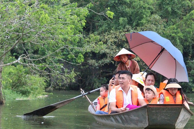 Về miền di sản Tr&#224;ng An – Cố đ&#244; Hoa Lư: Gắn kết nội lực, lan tỏa gi&#225; trị văn h&#243;a v&#224; tinh thần  - Ảnh 26