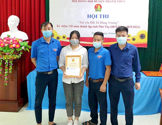 Ban tổ chức cuộc thi trực tuyến &ldquo;Em y&ecirc;u Đất Tổ H&ugrave;ng Vương&rdquo;