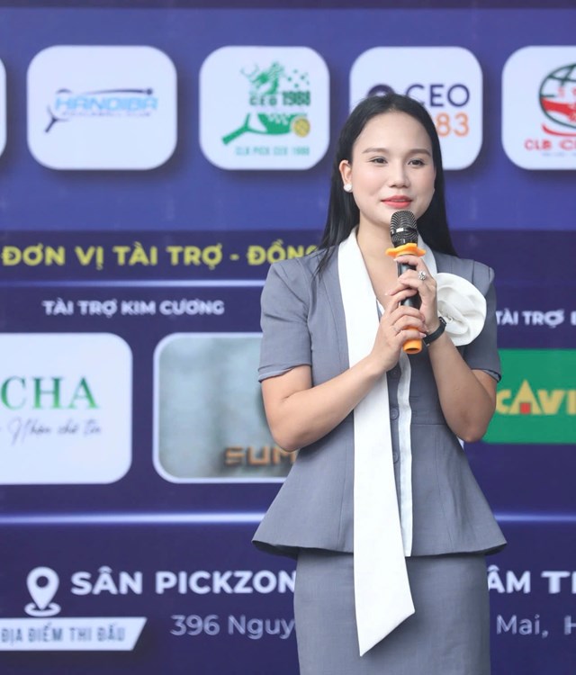 B&agrave; Trần Li&ecirc;n &ndash; Tổng Gi&aacute;m đốc C&ocirc;ng ty Truyền th&ocirc;ng Sự kiện Lyncha, th&agrave;nh vi&ecirc;n Ban Quản trị VNPA, đơn vị đồng h&agrave;nh tổ chức v&agrave; vận h&agrave;nh Giải Pickleball Tết Doanh nh&acirc;n Trẻ 2025.
