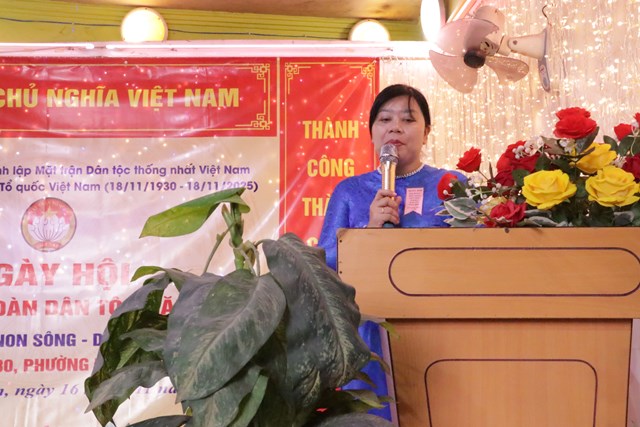 Đồng ch&iacute; Nguyễn Thị Ngo&atilde;n - Chủ tịch UBMTQ VN phường Đ&ocirc;ng Hưng Thuận ph&aacute;t biểu tại ng&agrave;y Hội