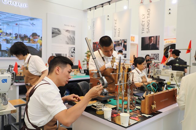 Doanh nghiệp đổi mới quy tr&igrave;nh sản xuất, đổi mới c&ocirc;ng nghệ về l&acirc;u d&agrave;i năng suất tăng l&ecirc;n. &nbsp;