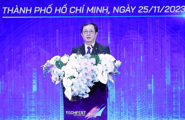 Bộ trưởng Bộ Khoa học - C&ocirc;ng nghệ, Huỳnh Th&agrave;nh Đạt ph&aacute;t biểu khai mạc chương tr&igrave;nh Techfest-Whise 2023.