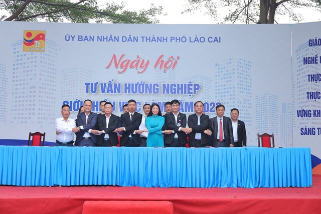 Ng&#224;y hội Tư vấn hướng nghiệp – Giới thiệu việc l&#224;m tại L&#224;o Cai  - Ảnh 3