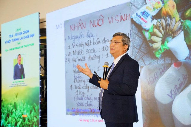 TS Trần Minh Hải - Ph&oacute; Hiệu trưởng Trường Ch&iacute;nh s&aacute;ch c&ocirc;ng v&agrave; Ph&aacute;t triển n&ocirc;ng th&ocirc;n l&yacute; giải tiềm năng của c&acirc;y tr&agrave; trở th&agrave;nh biểu tượng n&ocirc;ng nghiệp xanh nhờ m&ocirc; h&igrave;nh canh t&aacute;c carbon thấp, khả năng tham gia t&iacute;n chỉ carbon v&agrave; h&igrave;nh th&agrave;nh chuỗi gi&aacute; trị bền vững.