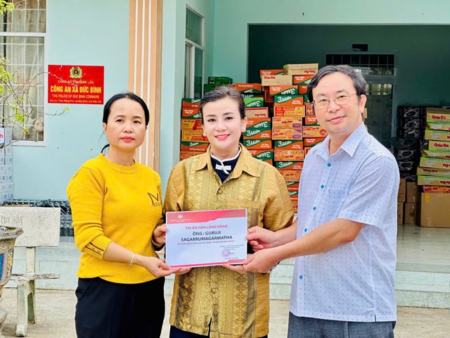 GCTV kết nối y&#234;u thương: “Trao tặng 2000 phần qu&#224; v&#224; hơn 1 tỷ đồng hỗ trợ đồng b&#224;o miền Trung - T&#226;y nguy&#234;n” - Ảnh 5