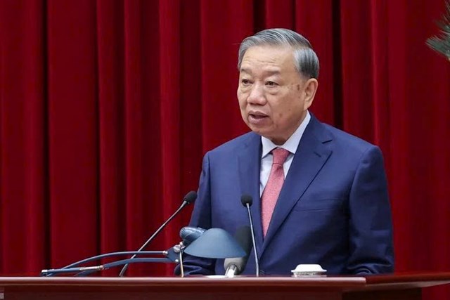 Tổng B&iacute; thư T&ocirc; L&acirc;m ph&aacute;t biểu khai mạc Hội nghị lần thứ 15 Ban Chấp h&agrave;nh Trung ương Đảng kh&oacute;a XIII.&nbsp;