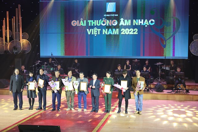Kỷ niệm 65 năm th&#224;nh lập Hội Nhạc sĩ Việt Nam v&#224; tặng giải thưởng &#194;m nhạc năm 2022 - Ảnh 3