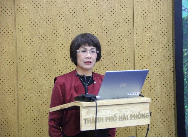 PGS, TS Nguyễn Thu Phương - Viện trưởng Viện Văn hóa, Nghệ thuật, Thể thao và Du lịch Việt Nam phát biểu tại Hội thảo