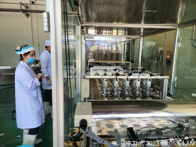 Hệ thống m&aacute;y m&oacute;c hiện đại được vận h&agrave;nh, kiểm nghiệm bởi c&aacute;c chuy&ecirc;n gia