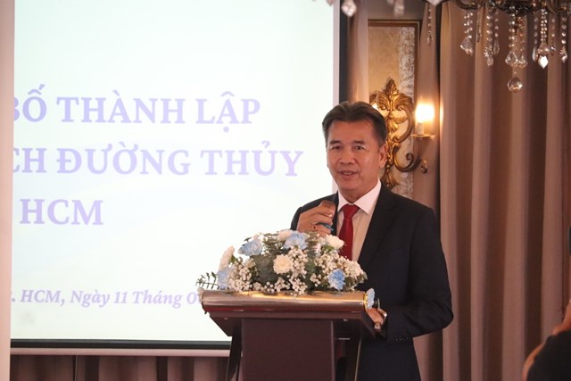 &Ocirc;ng An Sơn L&acirc;m, Chủ tịch Chi hội Du lịch Đường thủy TP Hồ Ch&iacute; Minh ph&aacute;t biểu tại buổi lễ. Ảnh L&ecirc; Mận