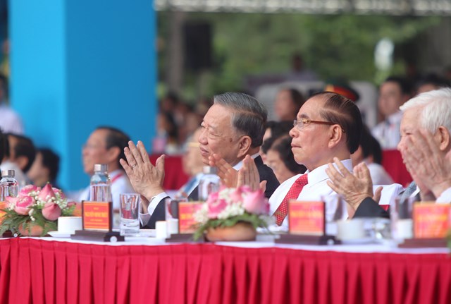 Chương trình nghệ thuật đặc biệt lan tỏa niềm tự hào tại Lễ kỷ niệm 50 năm TP Hồ Chí Minh vinh dự mang tên Bác - Ảnh 1