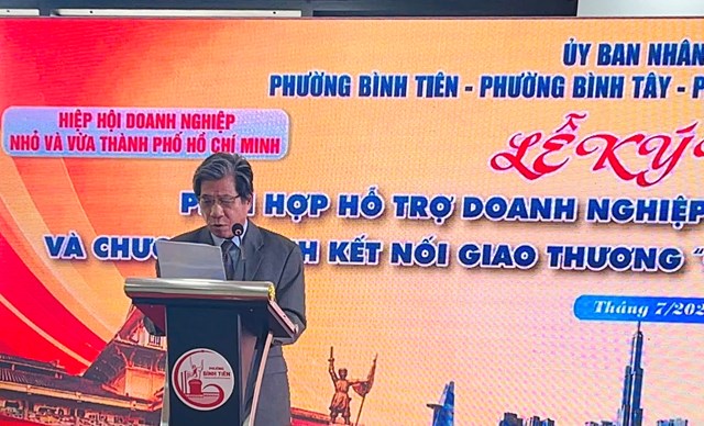 &Ocirc;ng B&ugrave;i Ngọc Diệp &ndash; Ph&oacute; Chủ tịch Thường trực Hiệp hội&nbsp;Doanh nghiệp Nhỏ v&agrave; Vừa TP Hồ Ch&iacute; Minh ph&aacute;t biểu tại lễ k&yacute; kết m&ocirc; h&igrave;nh "3 kết nối"