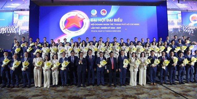 L&atilde;nh đạo Trung ương v&agrave; TP.Hồ Ch&iacute; Minh ch&uacute;c mừng Ban Chấp h&agrave;nh Hội nhiệm kỳ 2026-2029