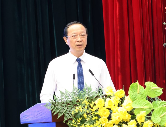 Thứ trưởng Thường trực Bộ Gi&aacute;o dục v&agrave; Đ&agrave;o tạo Phạm Ngọc Thưởng đ&aacute;nh gi&aacute; cao những th&agrave;nh tựu mang t&iacute;nh đột ph&aacute; của TP. Hồ Ch&iacute; Minh