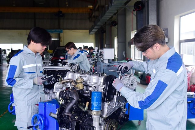 TP. Hồ Chí Minh tạo động lực học tập suốt đời, nâng chất lượng đội ngũ công nhân tại các doanh  nghiệp - Ảnh 1