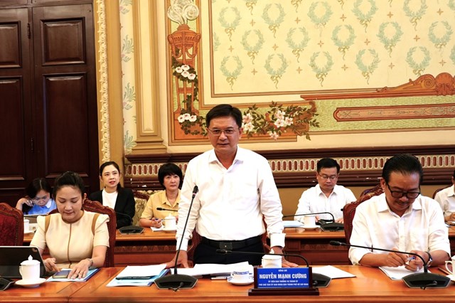 Ph&oacute; Chủ tịch UBND TP.Hồ Ch&iacute; Minh Nguyễn Mạnh Cường ph&aacute;t biểu tại buổi l&agrave;m việc