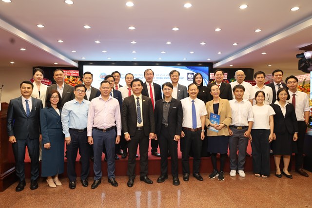 Viện Khoa học Pháp lý và Phát triển Doanh nghiệp: Cầu nối giữa tri thức và hành động vì sự lớn mạnh của doanh nghiệp Việt - Ảnh 18