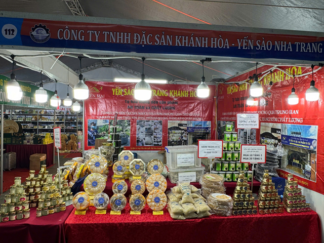 Hải Ph&#242;ng khai mạc Hội chợ C&#244;ng Thương Đồng bằng s&#244;ng Hồng 2025 - Ảnh 2