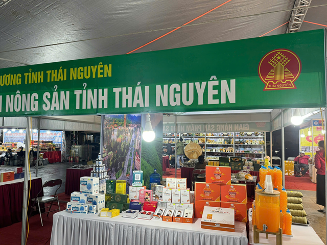 Hải Ph&#242;ng khai mạc Hội chợ C&#244;ng Thương Đồng bằng s&#244;ng Hồng 2025 - Ảnh 3