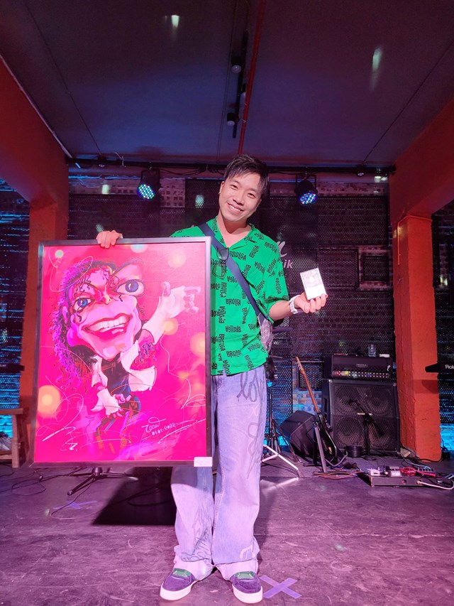 Beatboxer Th&aacute;i Sơn đ&atilde; đấu gi&aacute; th&agrave;nh c&ocirc;ng 2 vật phẩm tuyệt vời tại sự kiện&nbsp;