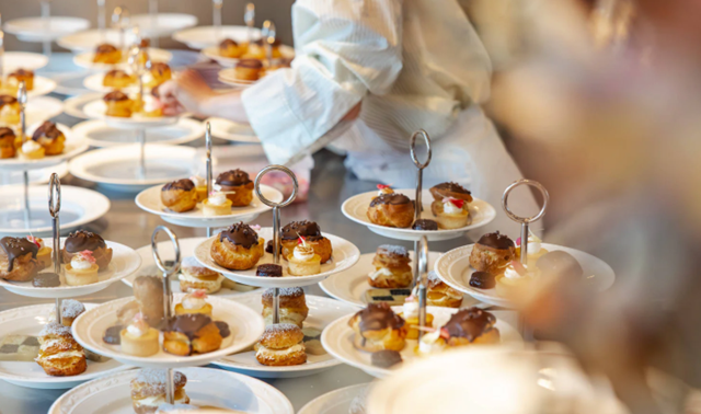 Nguồn gốc lịch sử và sự dịch chuyển nghĩa của Afternoon Tea cùng High Tea - Ảnh 3