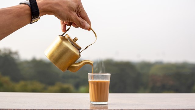 Điểm danh 11 thức uống từ trà làm nên bản sắc ẩm thực thế giới - Ảnh 1